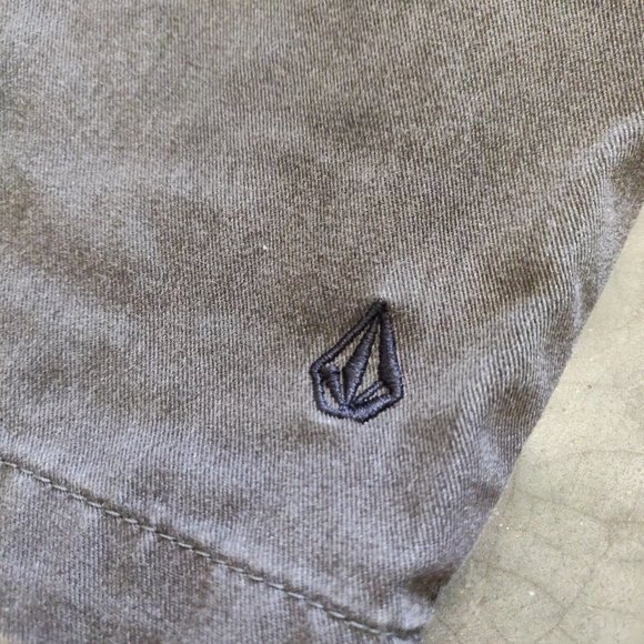 Men's Volcom Grey Chino Shorts - Picture 4 of 4